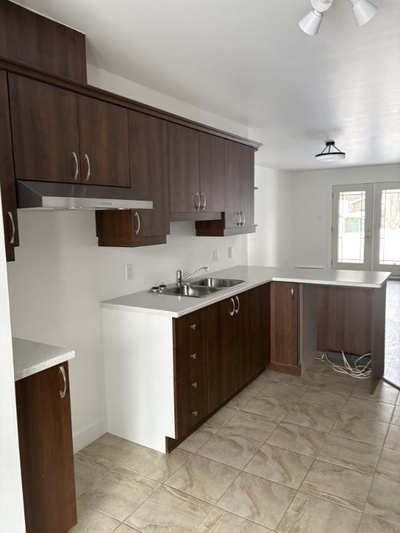 Logement 41/2 Rue Cours du Chevreuil Drummondville,Qc | 3211384