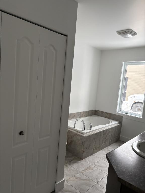 Logement 41/2 Rue Cours du Chevreuil Drummondville,Qc | 3211384