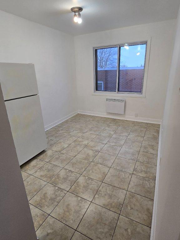 Appartement - Très grand 3 1/2 lumineux | 3211407