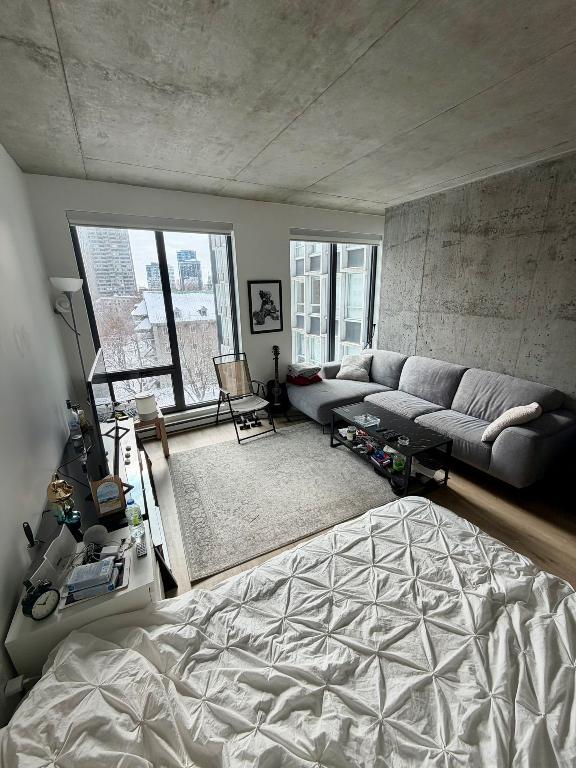 Lease Transfer Available Now | 3211458