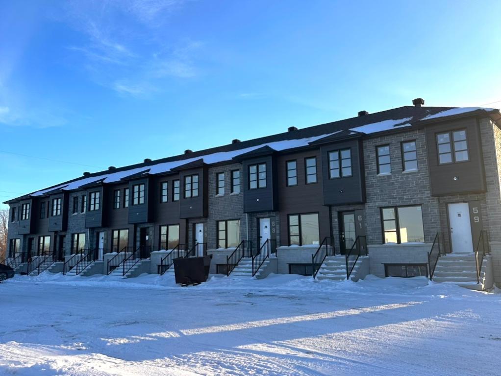 Maison de ville neuve à louer (Saint-Jacques) | 3211482