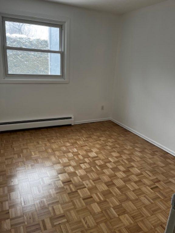 Logement 51/2 avec salle de séjour au sous sol et grand garage | 3211533