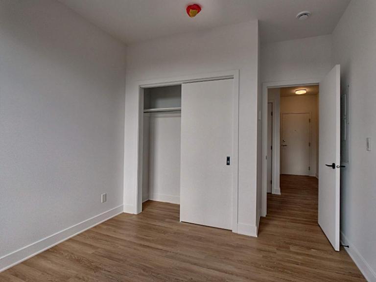 2 chambres 2 sdb à louer Lasalle coté parc/canal + 1100 P.C | 3211548