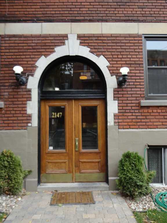 2br - 1200ft2 - Adj Westmount, huge 2 bedroom 5 1/2, renovated, top floor, suana washer/dryer | 3211552