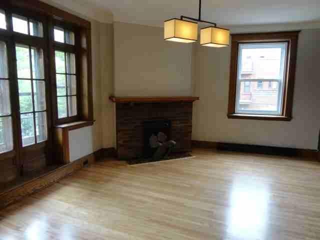 2br - 1200ft2 - Adj Westmount, huge 2 bedroom 5 1/2, renovated, top floor, suana washer/dryer | 3211552