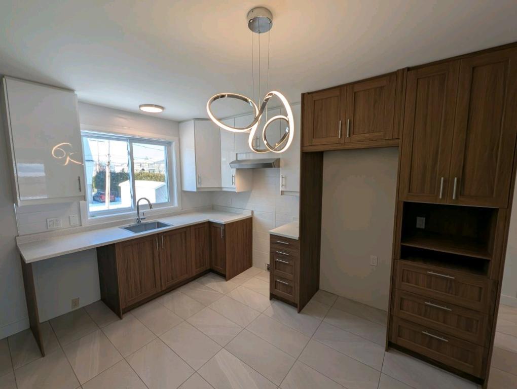 Trois-Rivières Ouest - Grand 4 1/2 sur Grenier***non fumeur***1er mois gratuit*** | 3211765