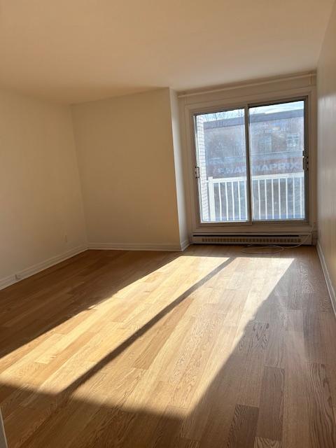 Grand 2 1/2 Metro Jean-Talon tout inclus | 3211874