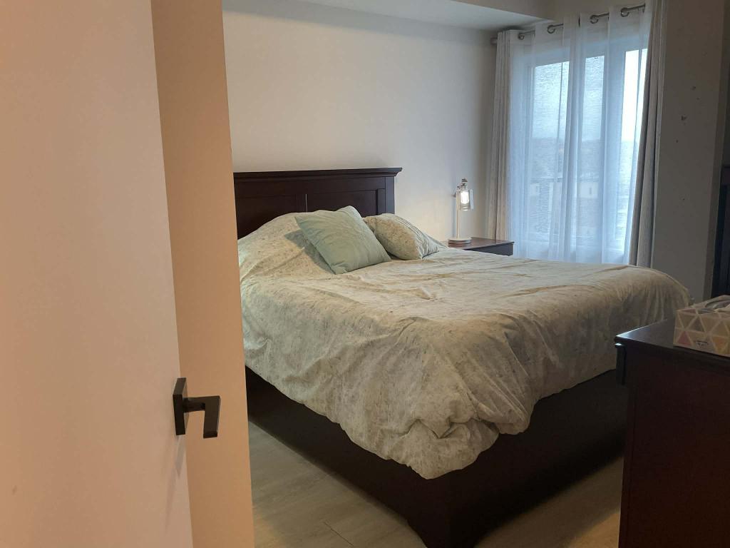 3 mois gratuit . 4 1/2 + | 3212371