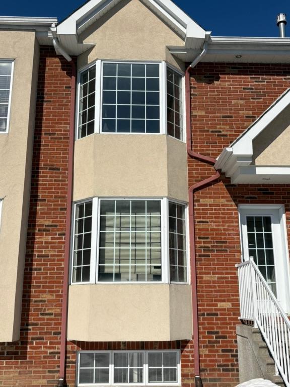 A LOUER *** CONDO / MAISON DE VILLE AVEC GARAGE A LAVAL *** FAUT VOIR – | 3212465