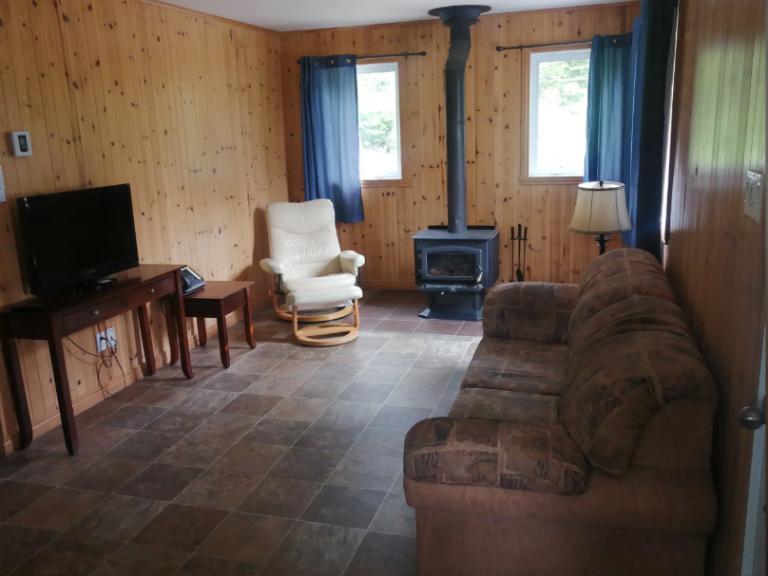 2 CH - 1 SDB - Saint-Honoré-de-Témiscouata - $2,700 /mo | 3212595