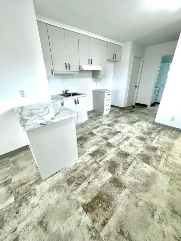 31/2 & 41/2 | 3212775