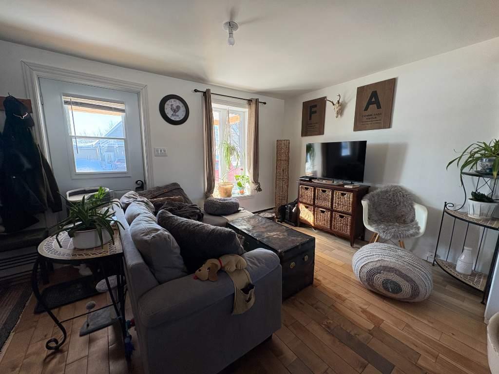 Lyster, 4 1/2 dispo -1er juin | 3212786