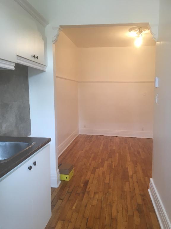 ROSEMENT PETITE PATRIE RUE DE NORMANVILLE MONTRÉAL | 3212797