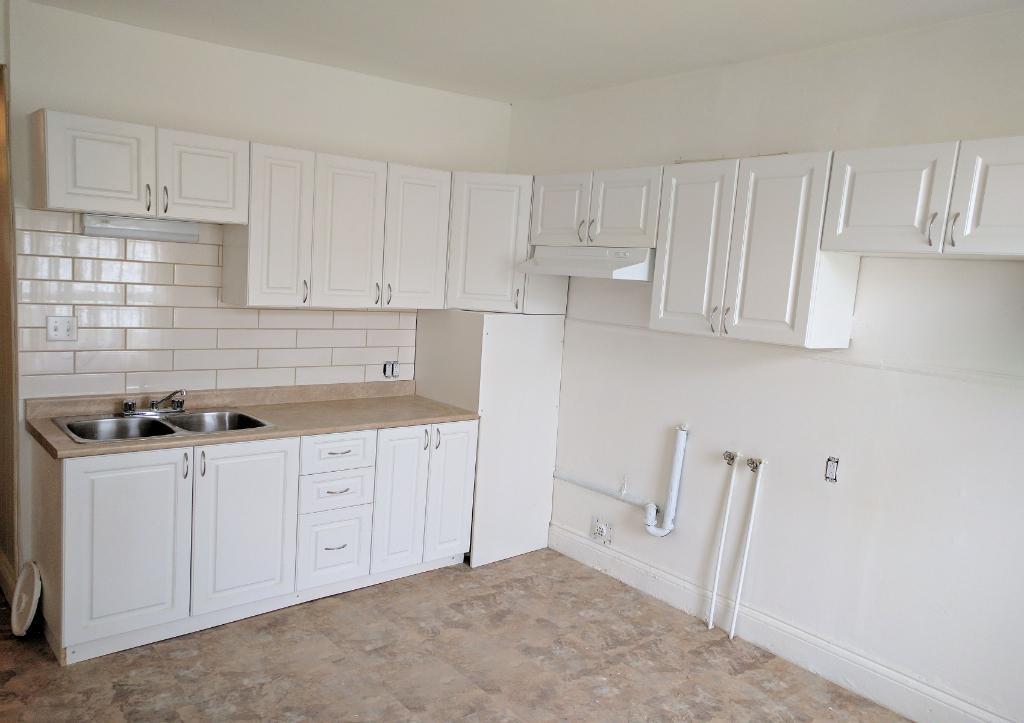 Verdun, Superbe appartement 2 chambres, juillet 2026 | 3212812