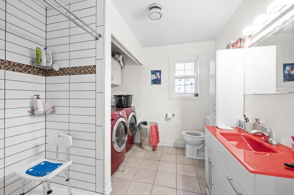 4 1/2 avec sous-sol dans bas de duplex au centre ville | 3212815