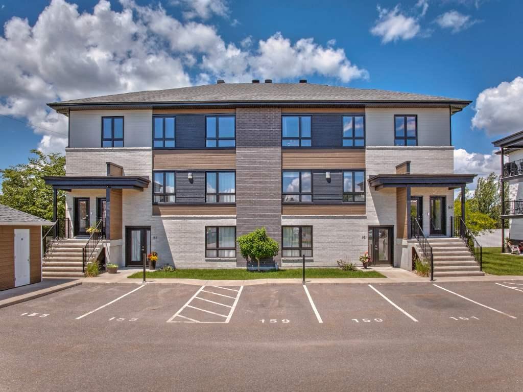 Beau et grand logement-appartement 5 1/2 haut de gamme à Lavaltrie | 3212853