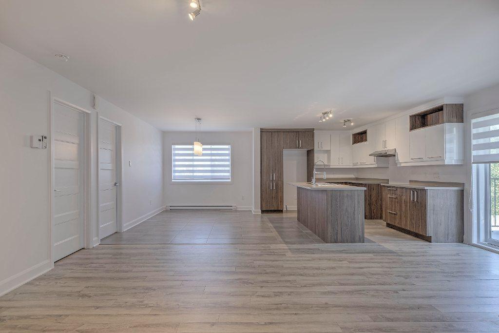 Beau et grand logement-appartement 5 1/2 haut de gamme à Lavaltrie | 3212853