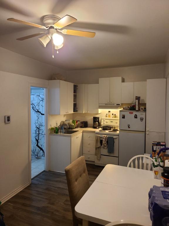 2 ½ studio, à louer, Laval, (LDR), tout inclus, libre 1ier juillet à pied métro cartier | 3215169