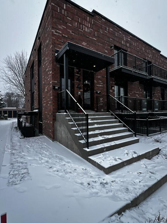 4 1/2 à louer, St-Jean-Sur-Richelieu, construction neuve, borne électrique | 3215131