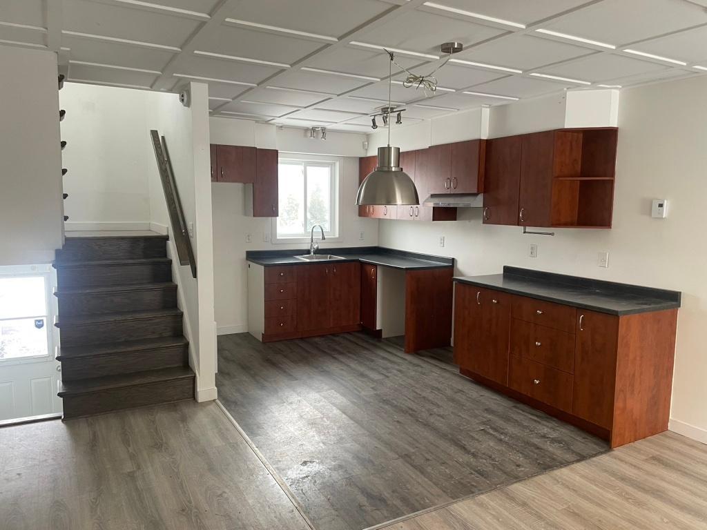 Logement 5 1/2 | 3215143