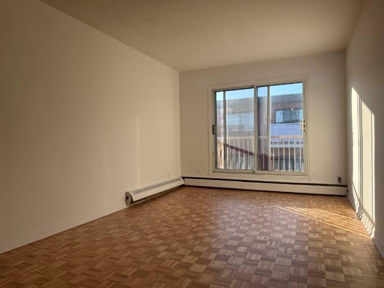 Superbe appartement 4 1/2 situé au cœur de LaSalle! | 3215200