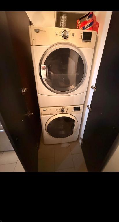 Condo 4 /1 2 à louer immédiatement! | 3215241