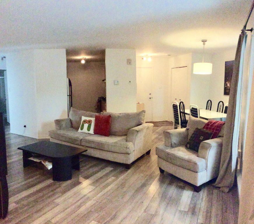 GRAND 51/2 SUR 2 ÉTAGES, 2 S.D.B COMPLÈTES , LOCKER, . TERRASSE, ENTRÉE INDÉPENDANTE | 3300963