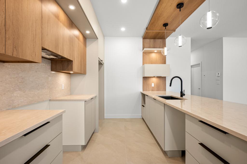 Jumelé Haut de gamme avec garage à louer à Granby | 3215258