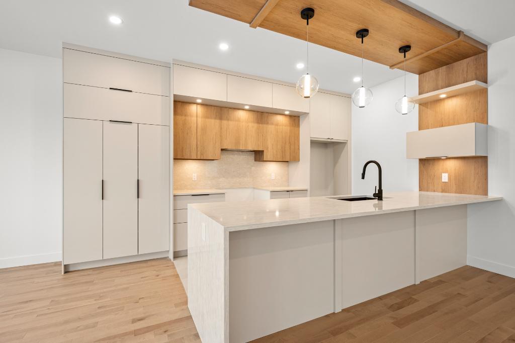 Jumelé Haut de gamme avec garage à louer à Granby | 3215258