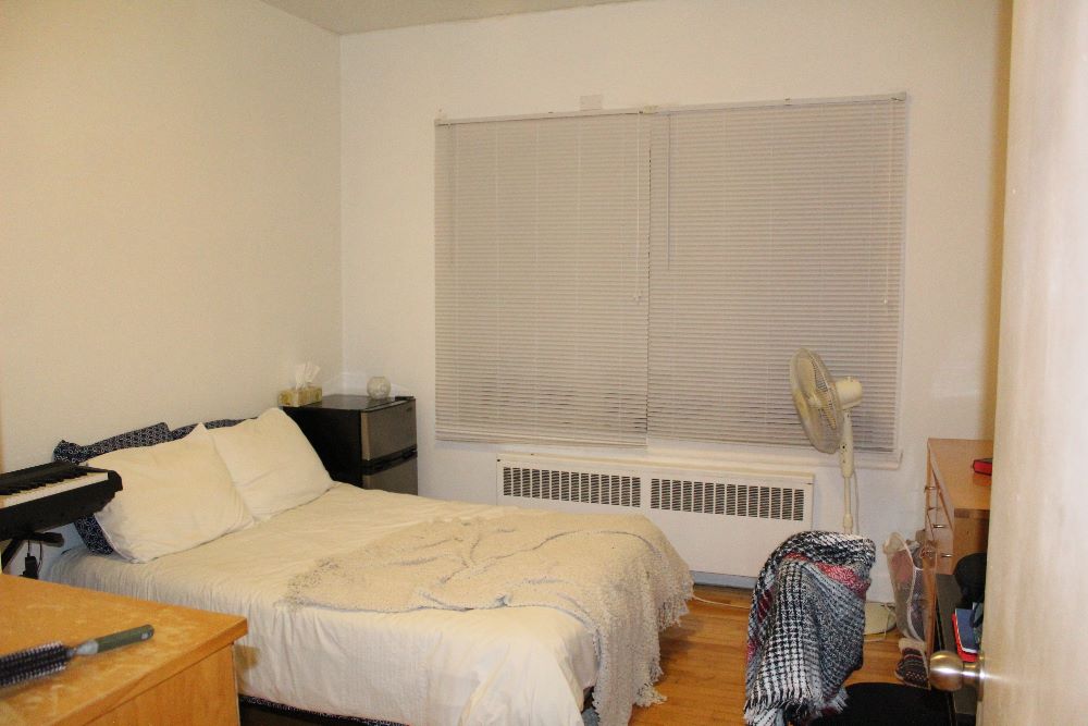 Québec – Grande chambre 2ième étage à côté cégep Garneau – Appartement de 4 chambres | 3225961