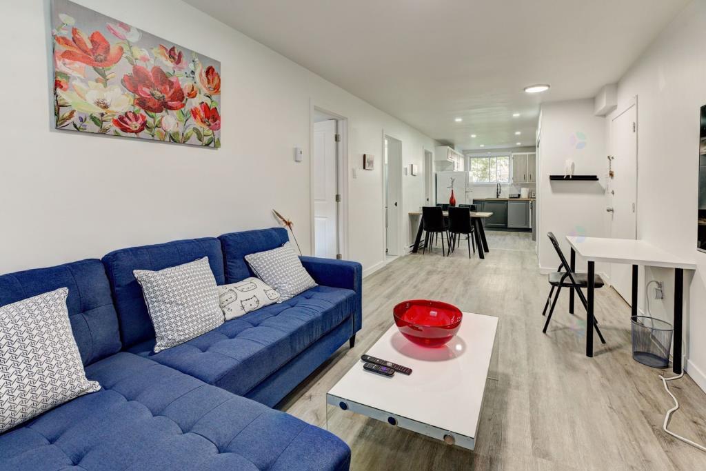 Laval – Bel et spacieux logement 4 1/2 fraichement rénové à louer | 3215415