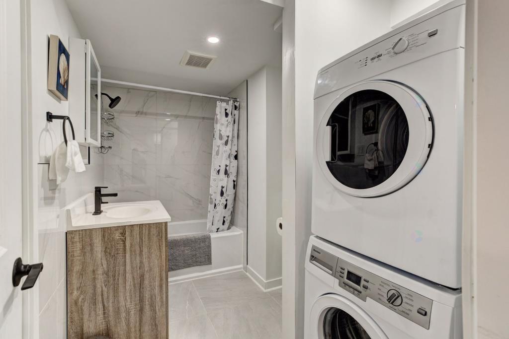 Laval – Bel et spacieux logement 4 1/2 fraichement rénové à louer | 3215415