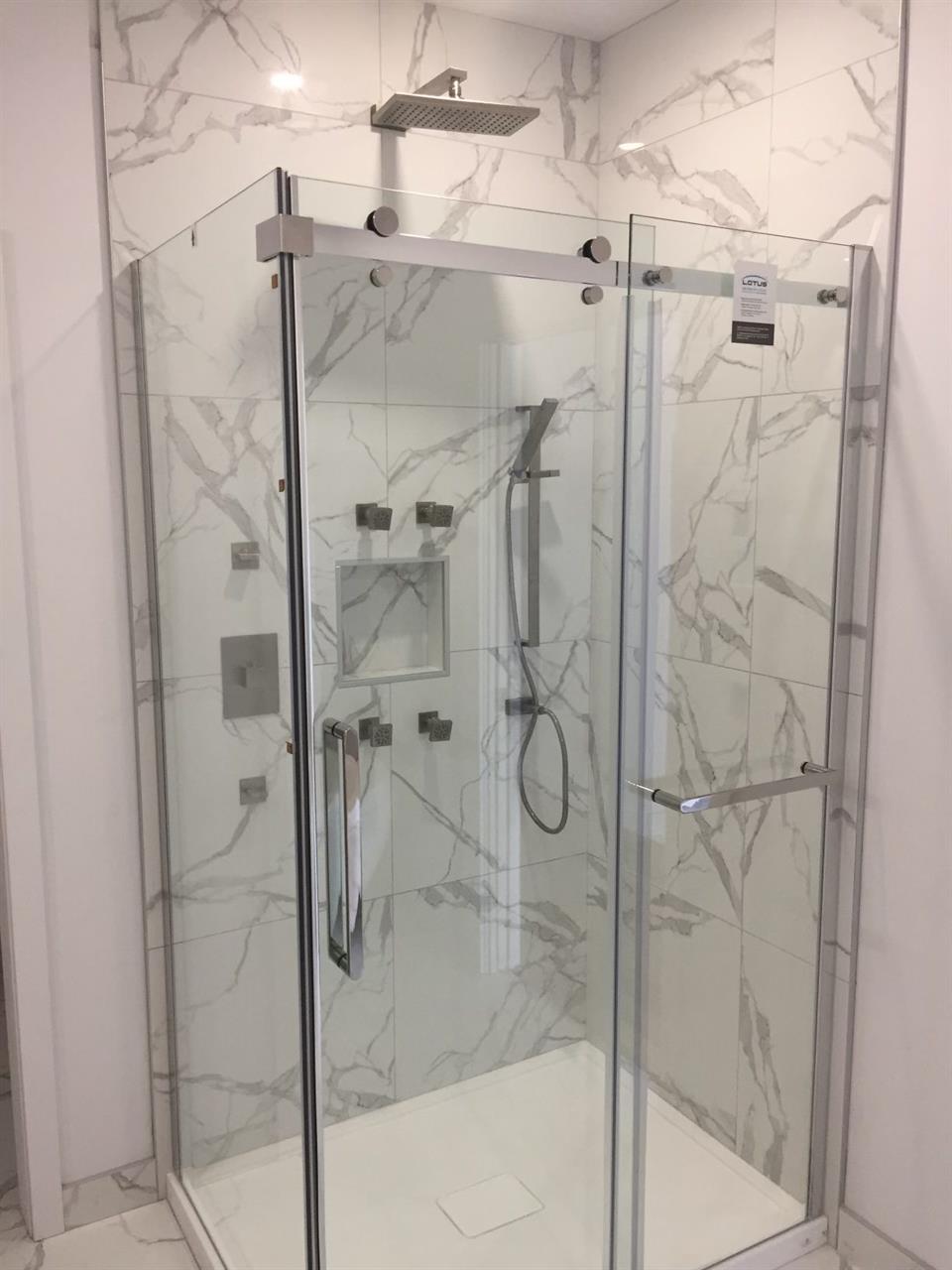 Trois-Rivières – Grand condo 4 1/2 luxueux à louer sur le bord du fleuve | 3215436