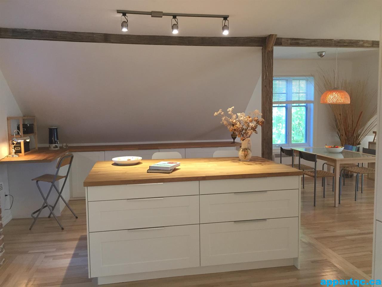 Longueuil – Loft meublé entièrement équipé à louer – Tout inclus – Court ou moyen terme | 3215455