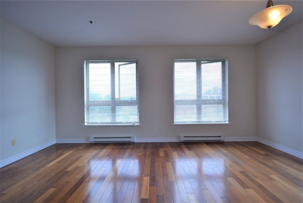 Saint-Laurent – Spacieux logement 5 1/2 à louer – Ensoleillé et lumineux | 3215541