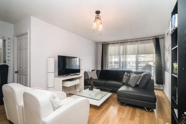 Très beau condo de 2 chambres avec de belles dimensions | 3215560