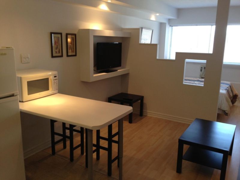 Mont-Royal – Condo 2 et demi disponible immédiatement | 3215574