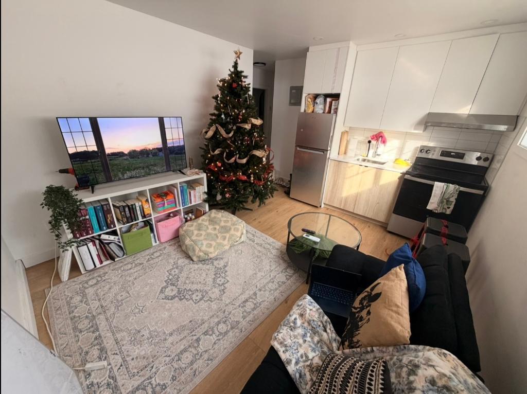 Magnifique 2 1/2 rénové | 3215630