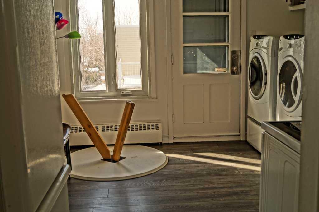 GRAND 4 1/2 à louer,, 3e étage, avenue Duval. Très propre et bien situé. | 3215642