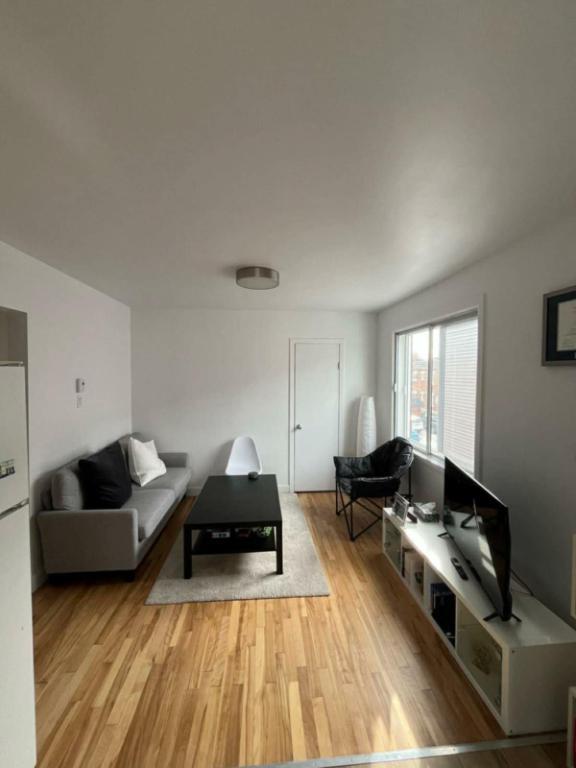 !URGENT! CESSION DE BAIL, 31/2 cartier Ahuntsic, Montréal | 3215660