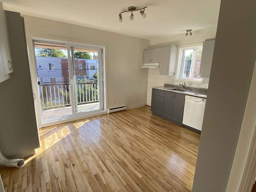 À ne pas manquer: grand, lumineux et climatisé 3 ½, près du métro Cadillac! | 3215668