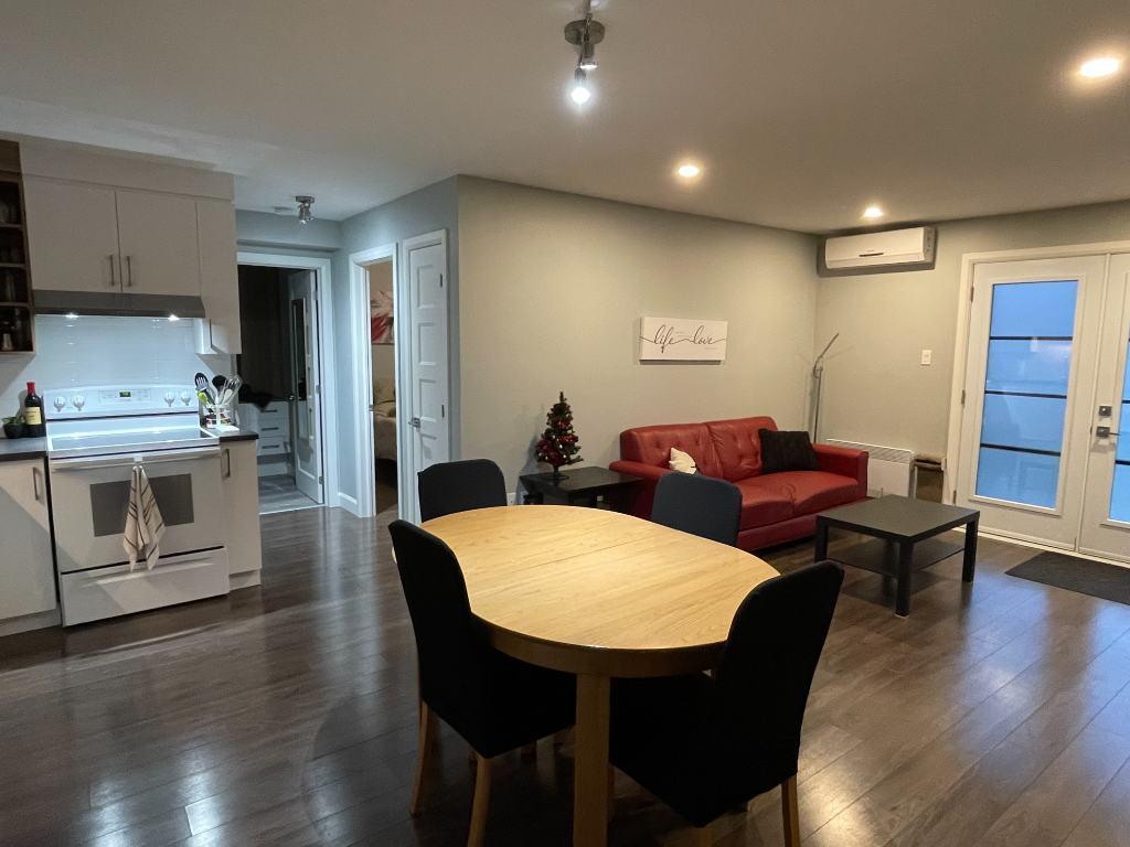 4 1/2 rez de chaussée | 3215677