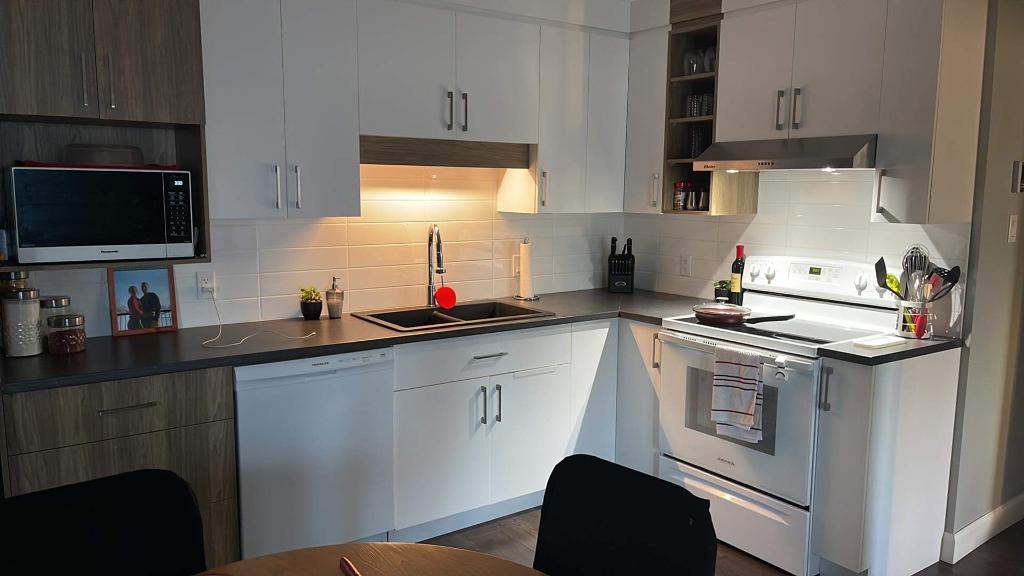 4 1/2 rez de chaussée | 3215677