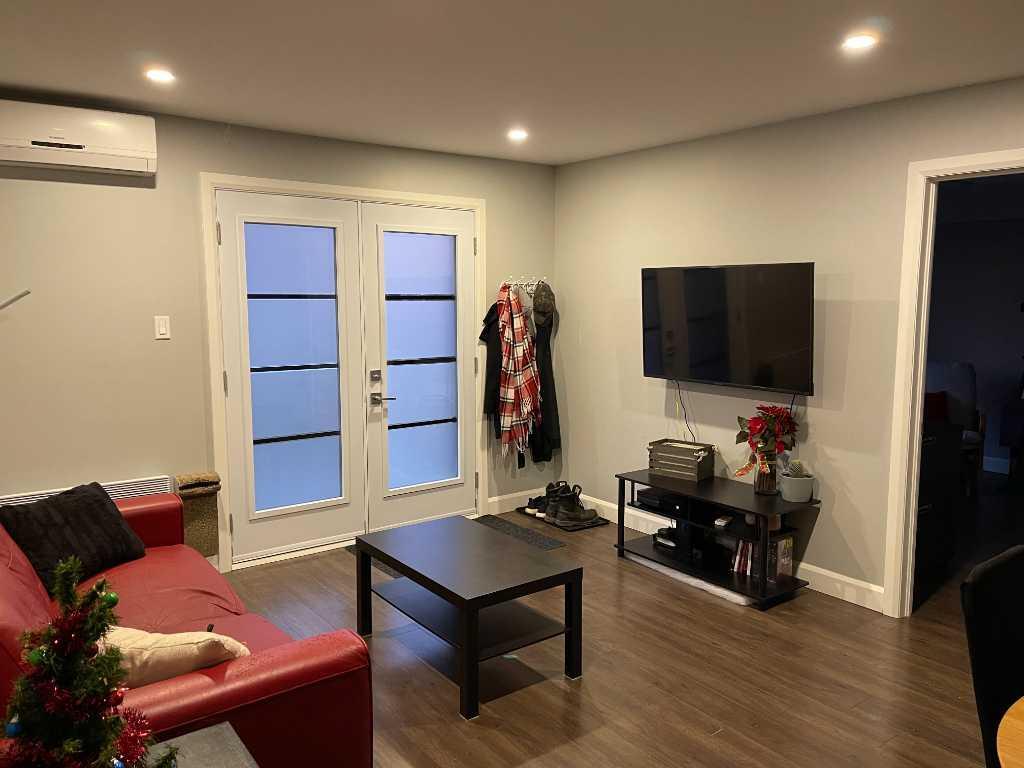 4 1/2 rez de chaussée | 3215677