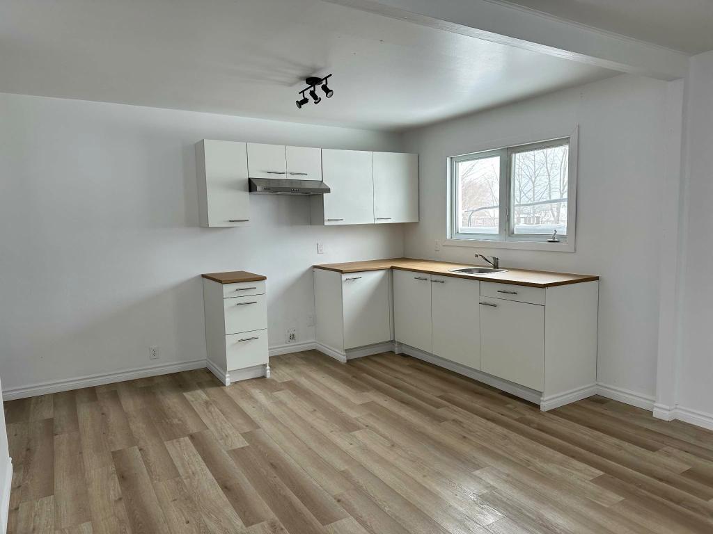 51/2 a louer | 3215686