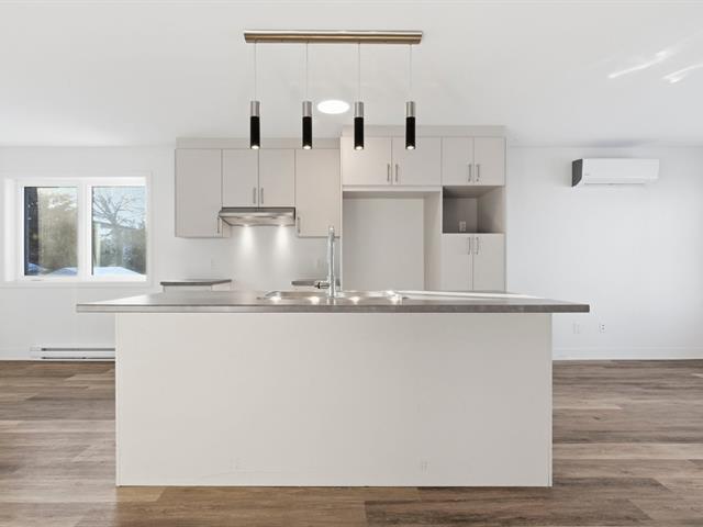 4 ½ À Louer LONGUEUIL Libre immédiatement | 3215720