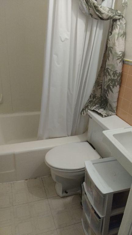 1 1/2 (620$/mois), à louer, PARC MYRAND, 2 pas Univ. Laval et CEGEP, près de tout service, AUBAINE, Tranquillité absolue | 3215798