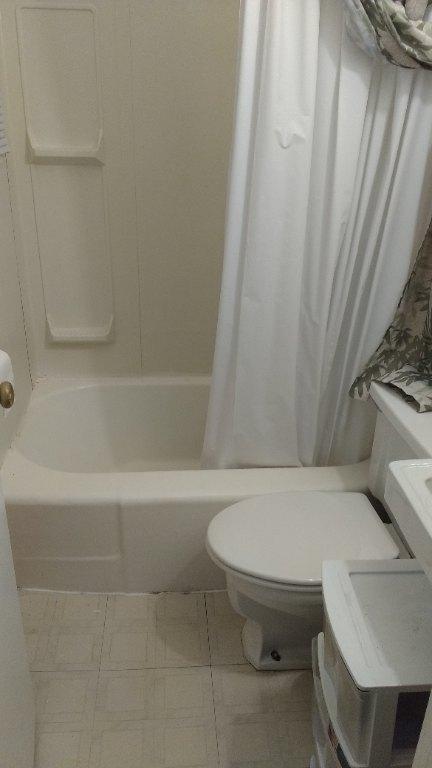 1 1/2 (620$/mois), à louer, PARC MYRAND, 2 pas Univ. Laval et CEGEP, près de tout service, AUBAINE, Tranquillité absolue | 3215798