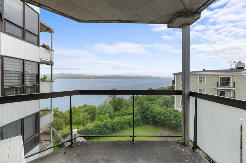 Condo vue sur le fleuve _ 2 chambres et 2 salles de bain | 3215838