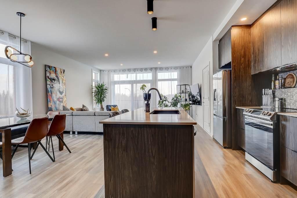 Appartement 5 ½ + (Style Condo) sur deux étages - Quartier Équestre Sherbrooke | 3215839